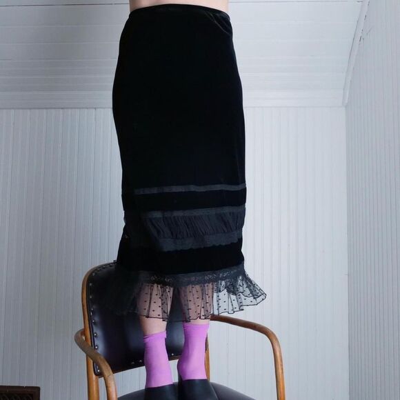 Y2k black velvet midi skirt - Picture 3 of 7